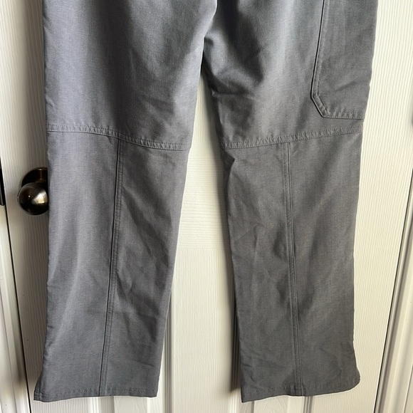 Figs Kade Cargo Scrub Pants - Picture 5 of 8